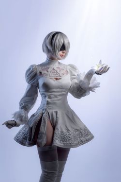 [COS福利] 國外小嫩模SayaTheFox - 2B White Dress